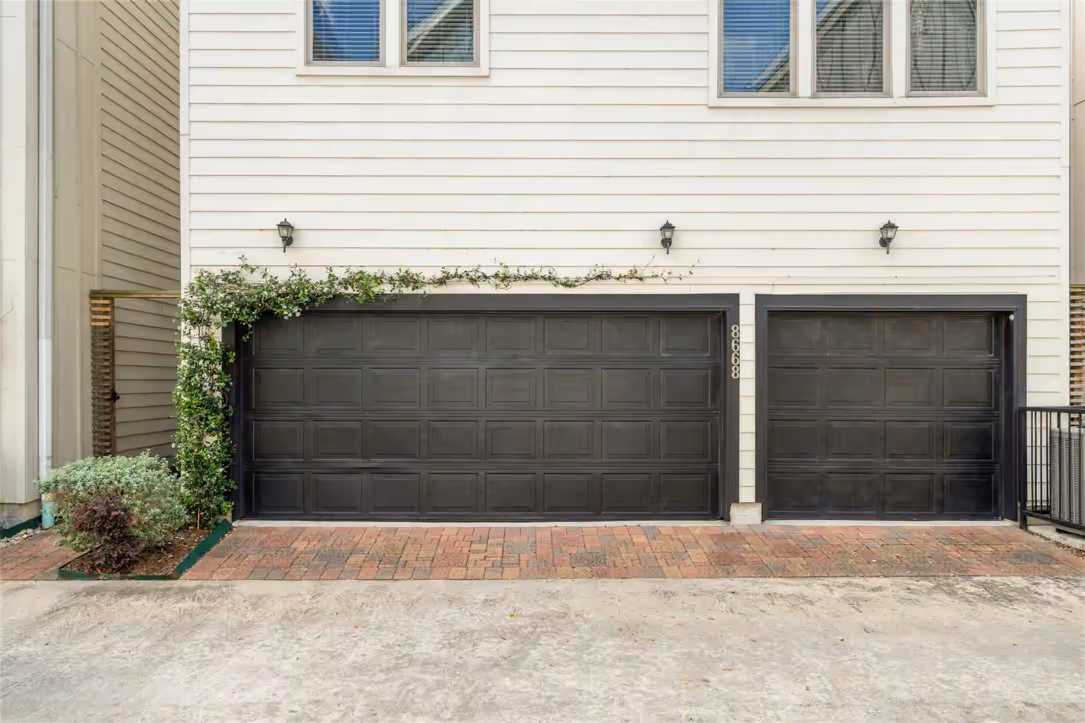 Photo 2 of 8668 Emnora Lane, Houston, TX