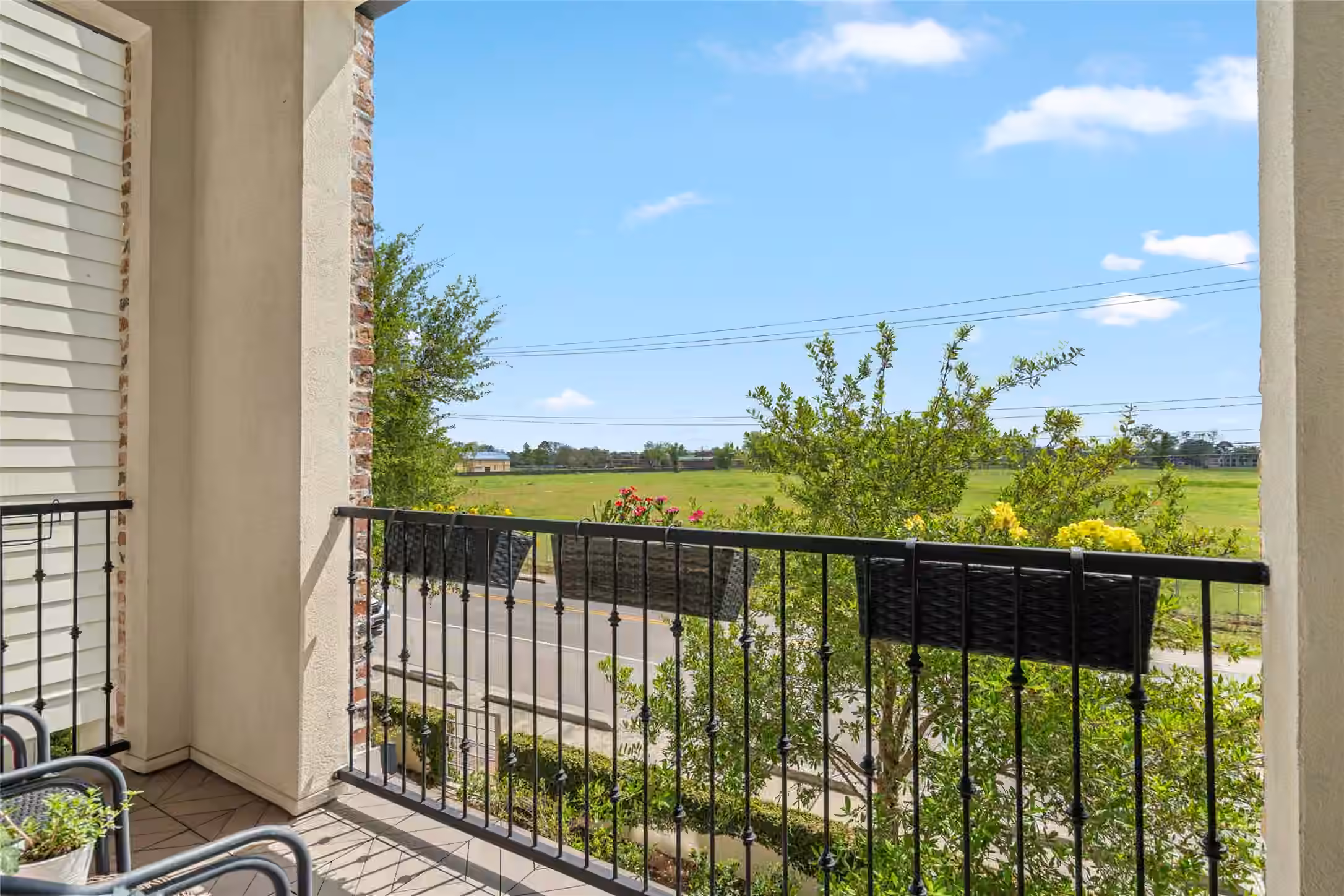 Photo 4 of 8668 Emnora Lane, Houston, TX