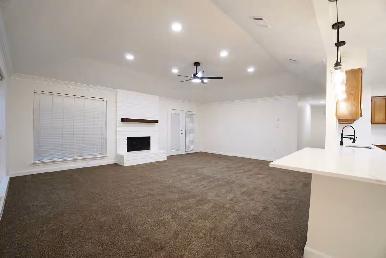 Photo 6 of 3403 Honey Creek Drive, Houston, TX