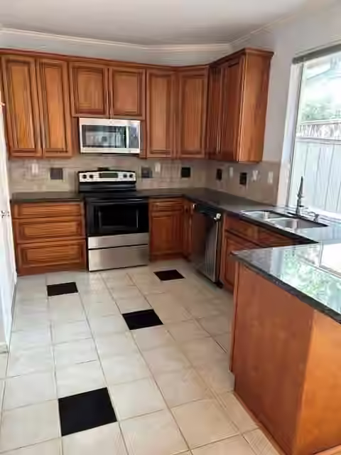 Photo 6 of 1220 Fountain View Drive 197, Houston, TX