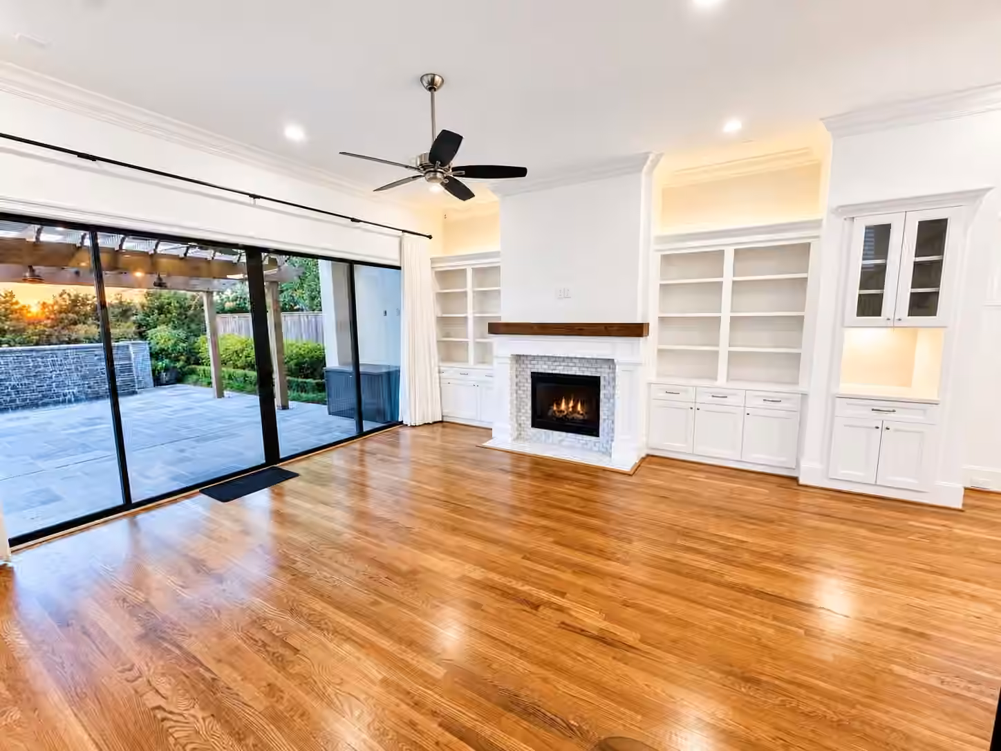 Photo 5 of 1301 Peden Street, Houston, TX