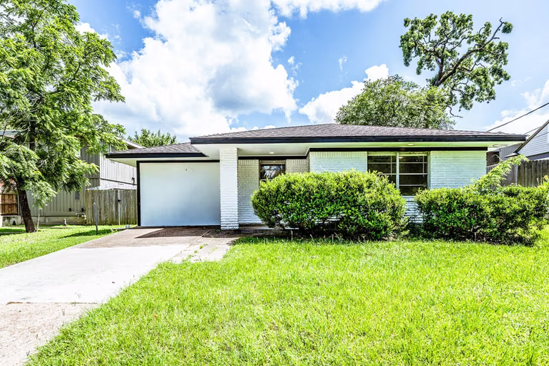 Photo of 1409 20th Street, Huntsville, TX