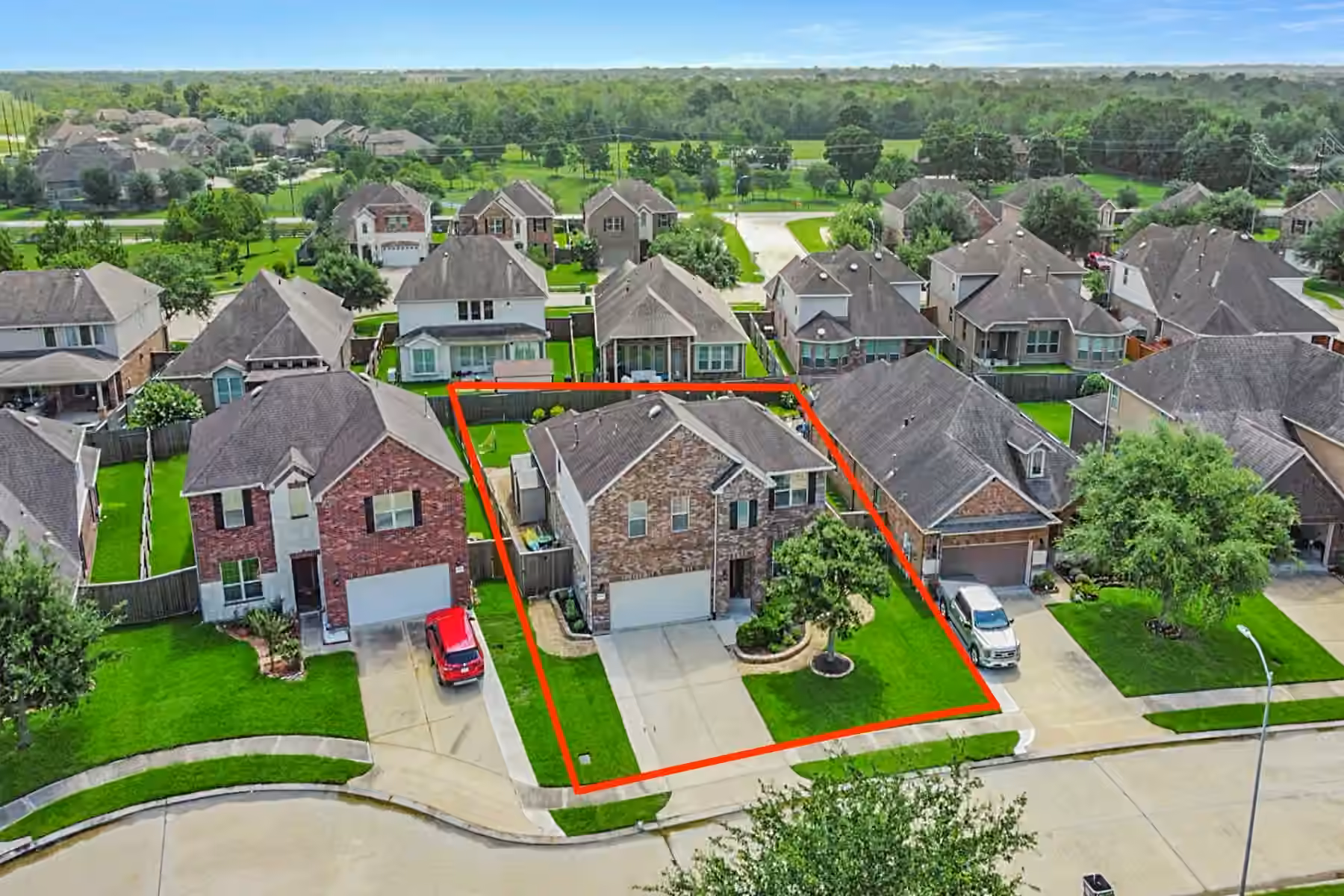 Photo 2 of 1411 Silver Rings Court, Pearland, TX