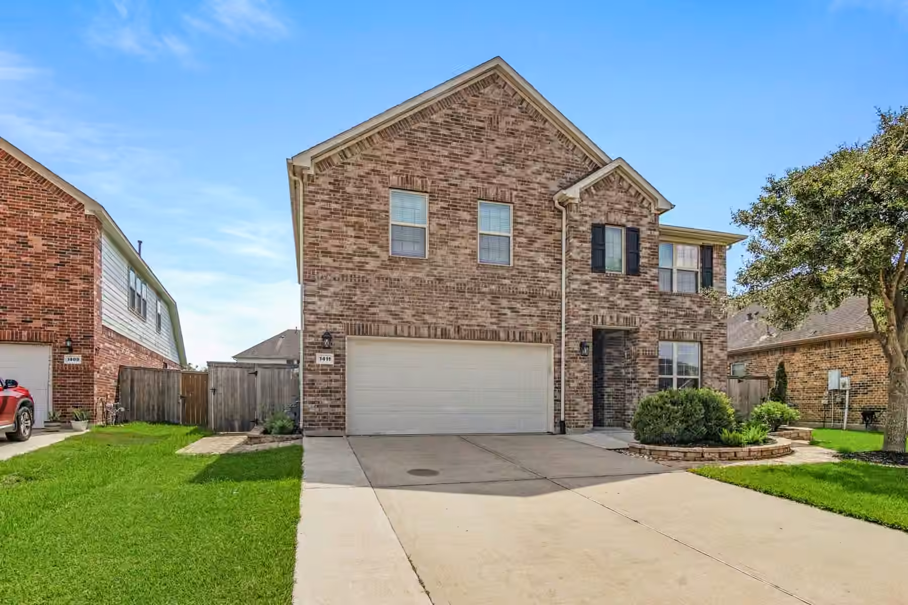 Photo 4 of 1411 Silver Rings Court, Pearland, TX