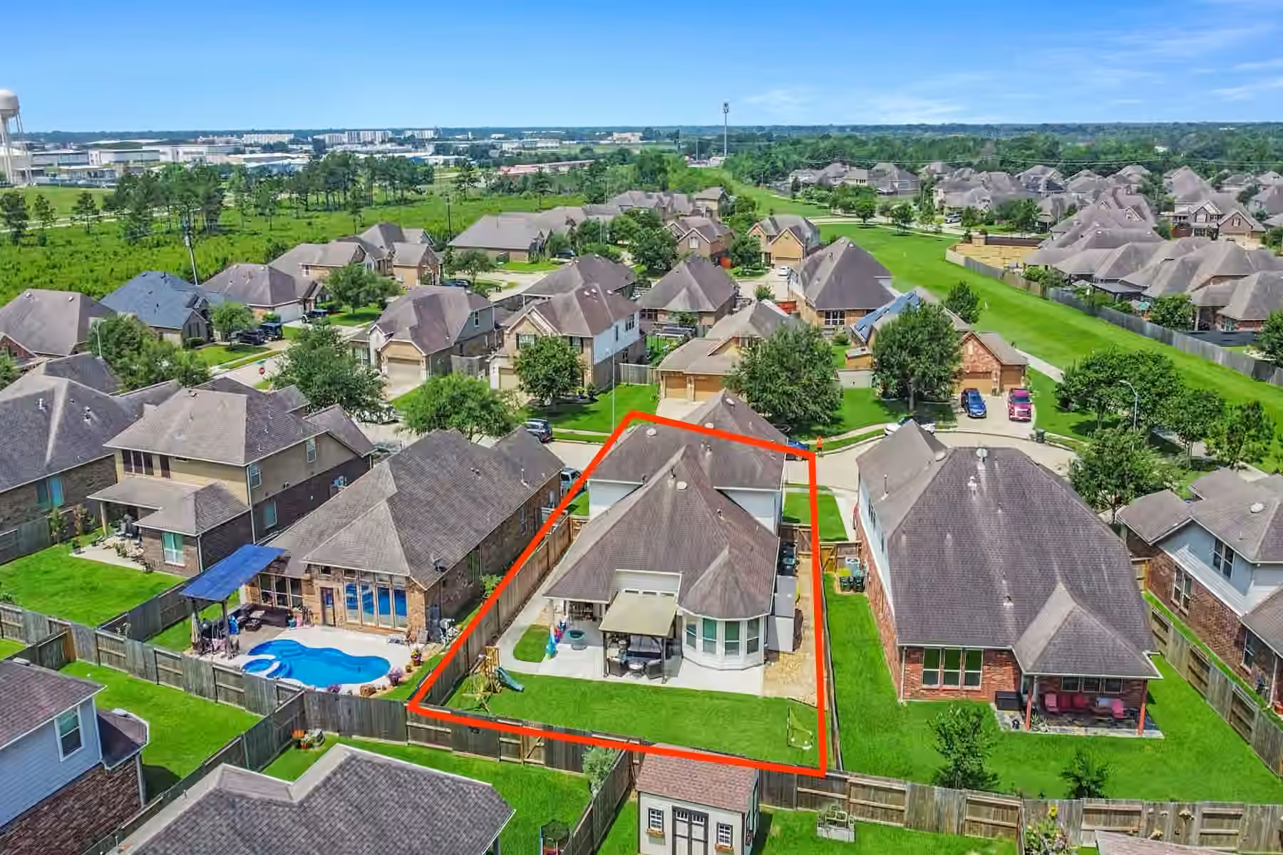 Photo 7 of 1411 Silver Rings Court, Pearland, TX