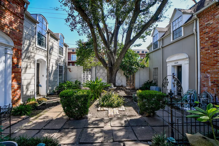 Photo 5 of 2517 Marilee Lane, Houston, TX