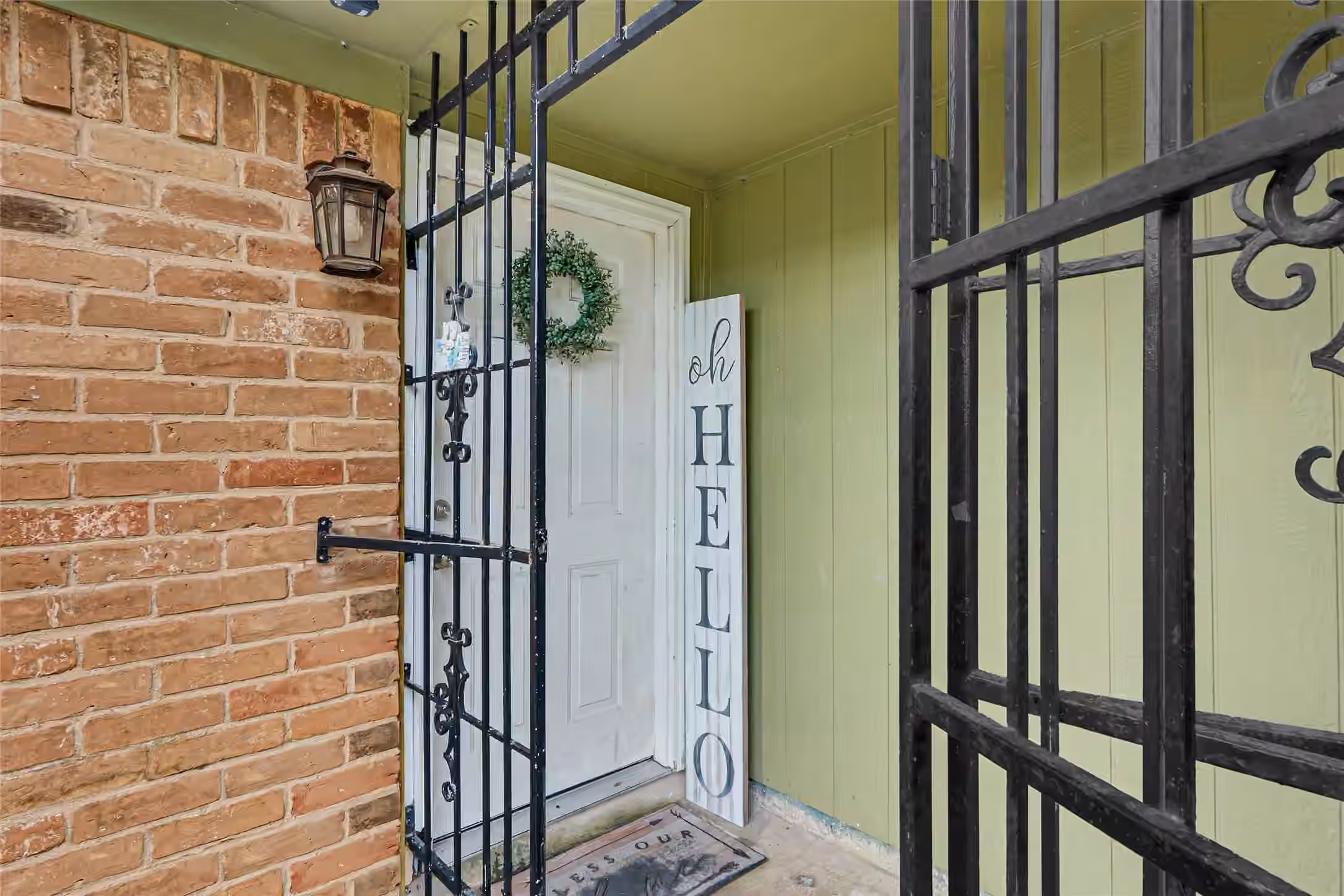 Photo 2 of 10238 Valley Wind Drive, Houston, TX