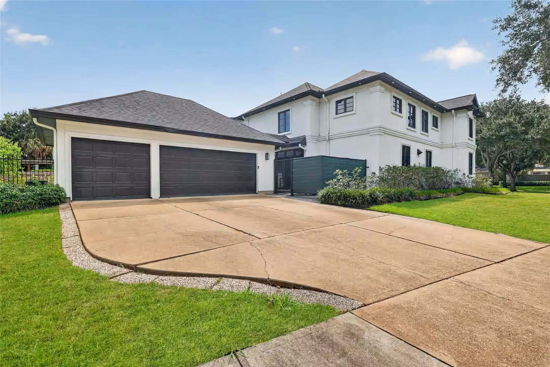 Photo 5 of 4103 Thistle Hill Court, Sugar Land, TX