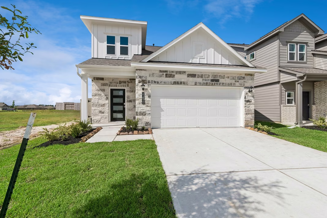 Photo 2 of 21830 Cypress Vine Drive, Splendora, TX
