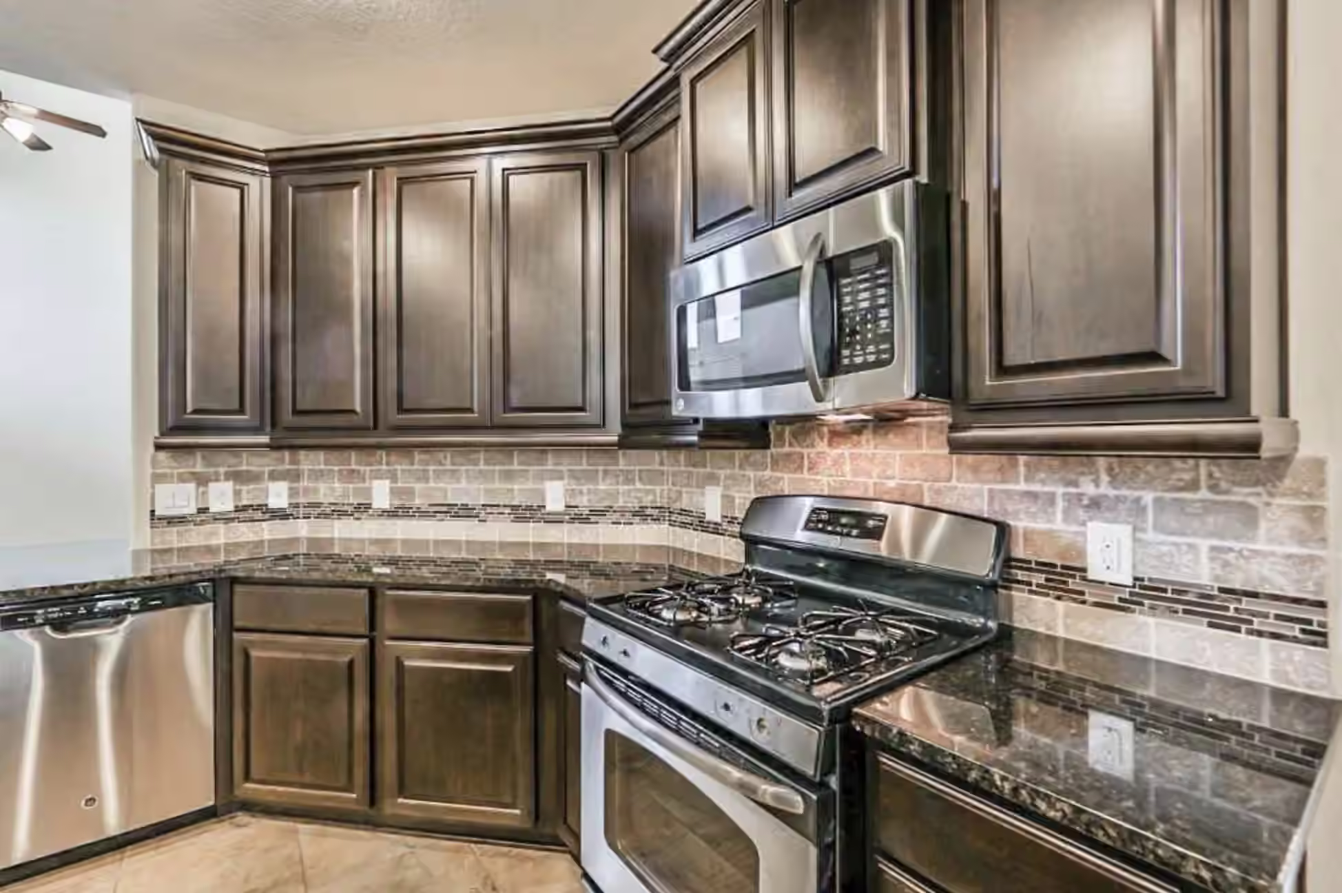Photo 4 of 28807 Mayes Bluff Drive, Katy, TX