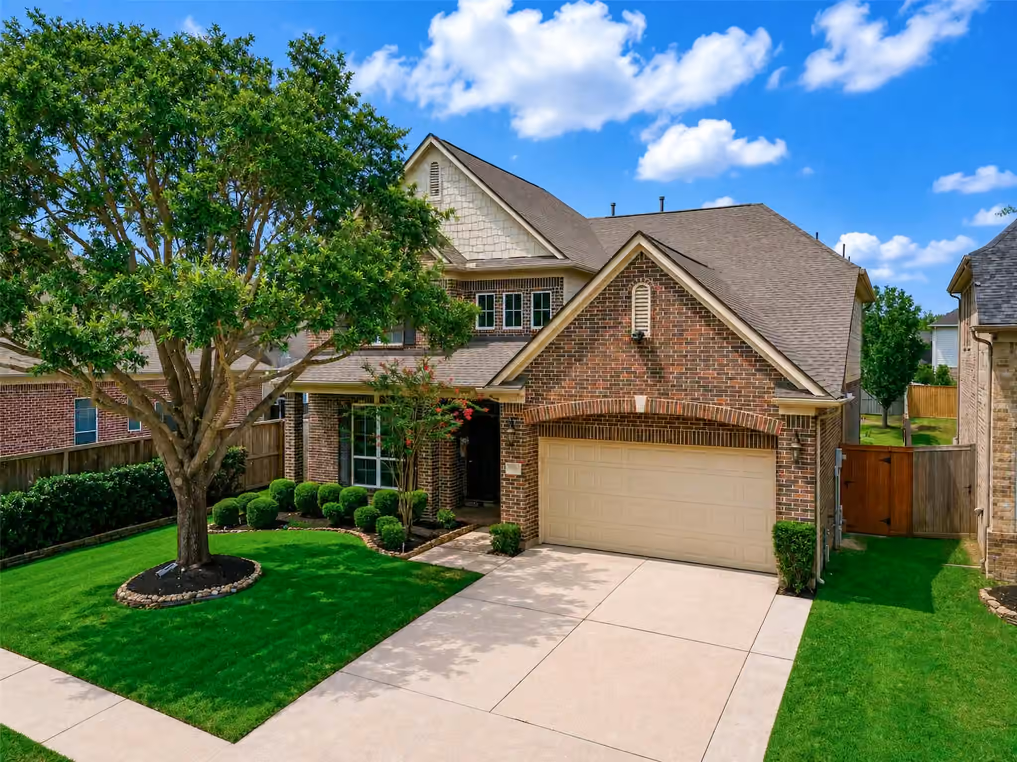 Photo 5 of 19003 Greenleaf Ridge Court, Cypress, TX