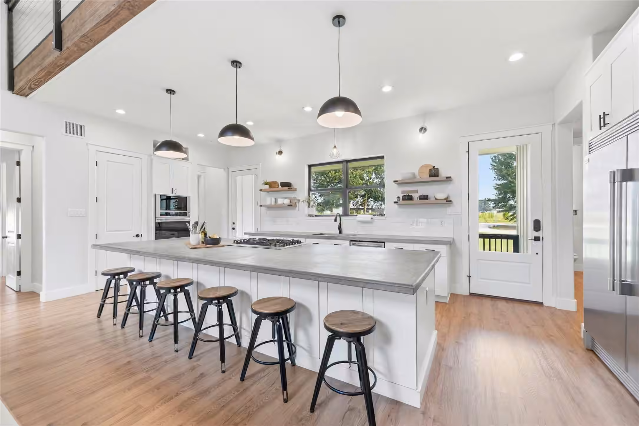 Photo 6 of 1400 Hicks Street, Tomball, TX