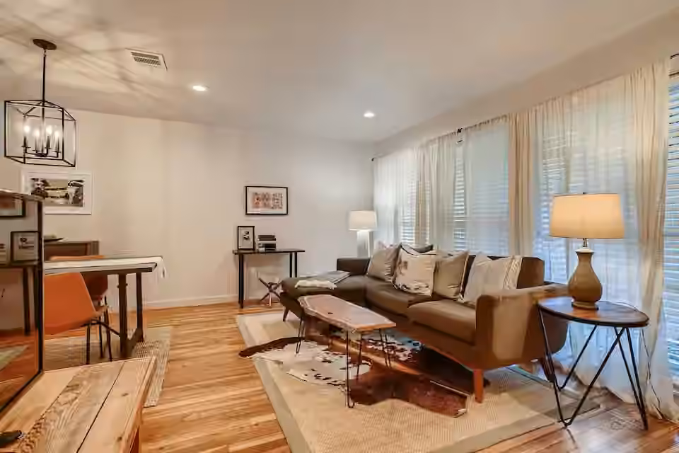 Photo 4 of 4021 Woodshire Street, Houston, TX