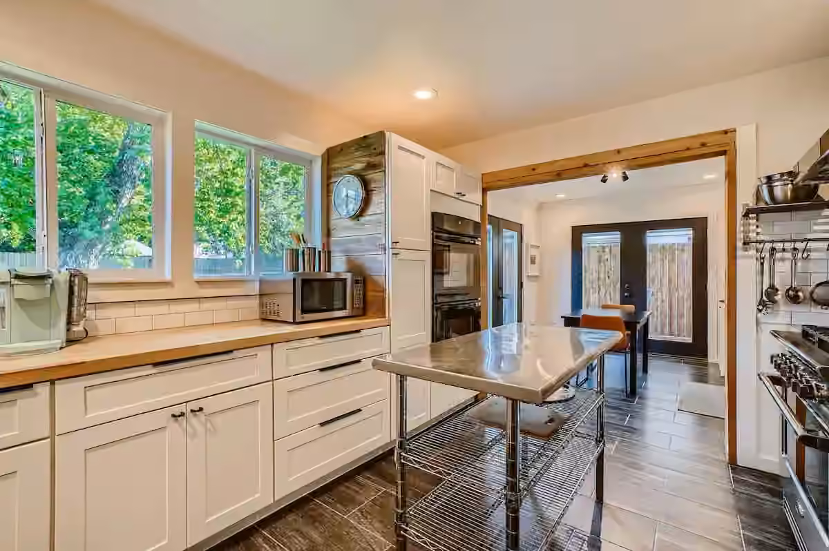 Photo 6 of 4021 Woodshire Street, Houston, TX