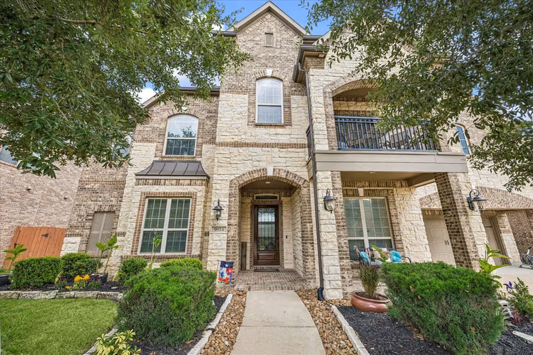 Photo 3 of 9924 Easton Sky Lane, Cypress, TX