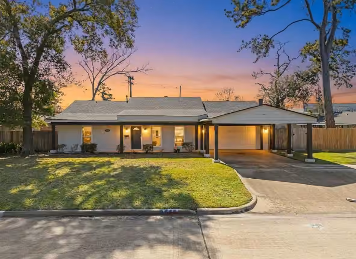 Photo of 10151 Brinwood Drive, Houston, TX