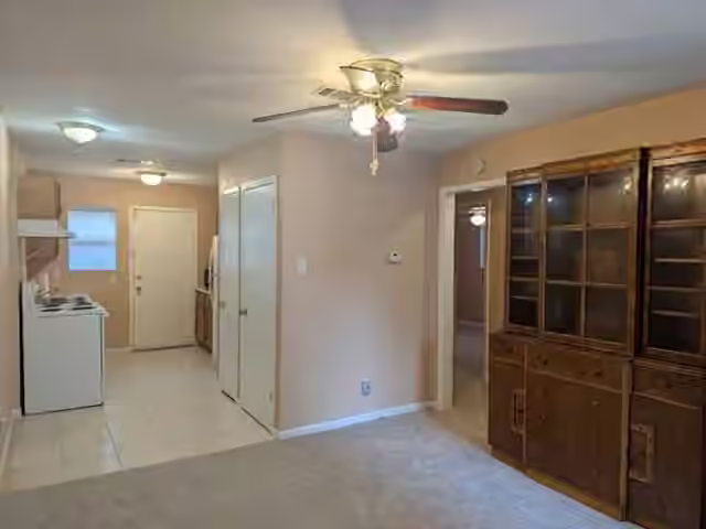 Photo 2 of 4226 Dawson Lane, Houston, TX