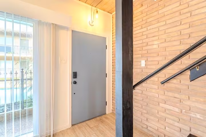 Photo 5 of 3809 N Braeswood Boulevard 14, Houston, TX