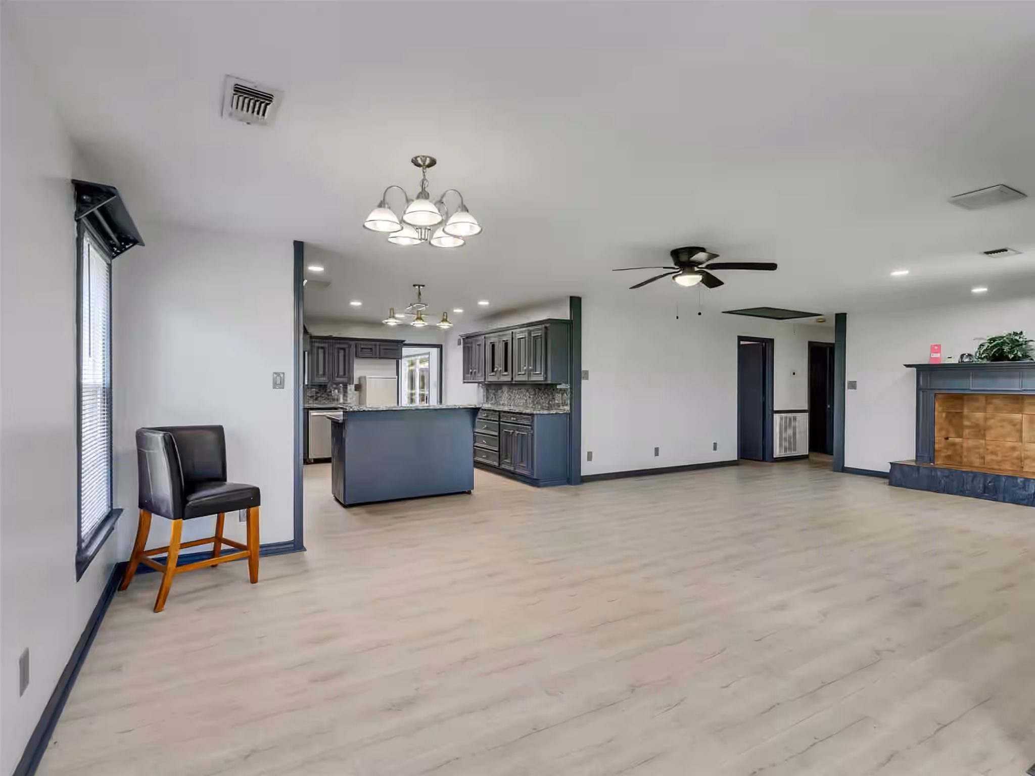 Photo 5 of 2000 Bob Smith Road, Baytown, TX