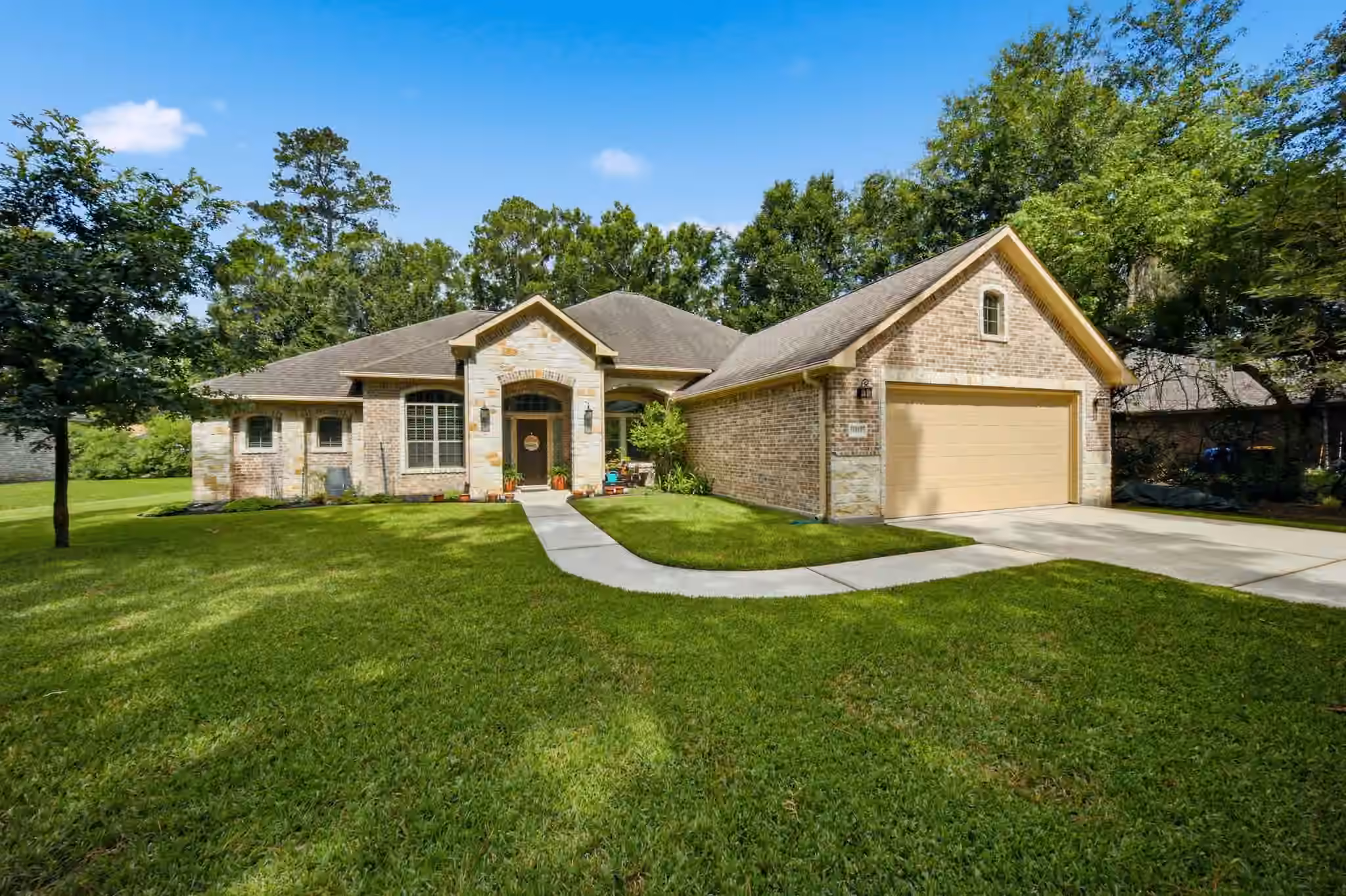 Photo 4 of 34015 Conroe Huffsmith Road, Magnolia, TX