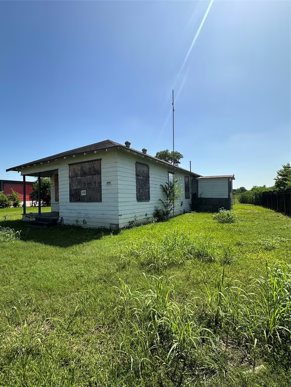 Photo 6 of 10809 Telephone Road, Houston, TX
