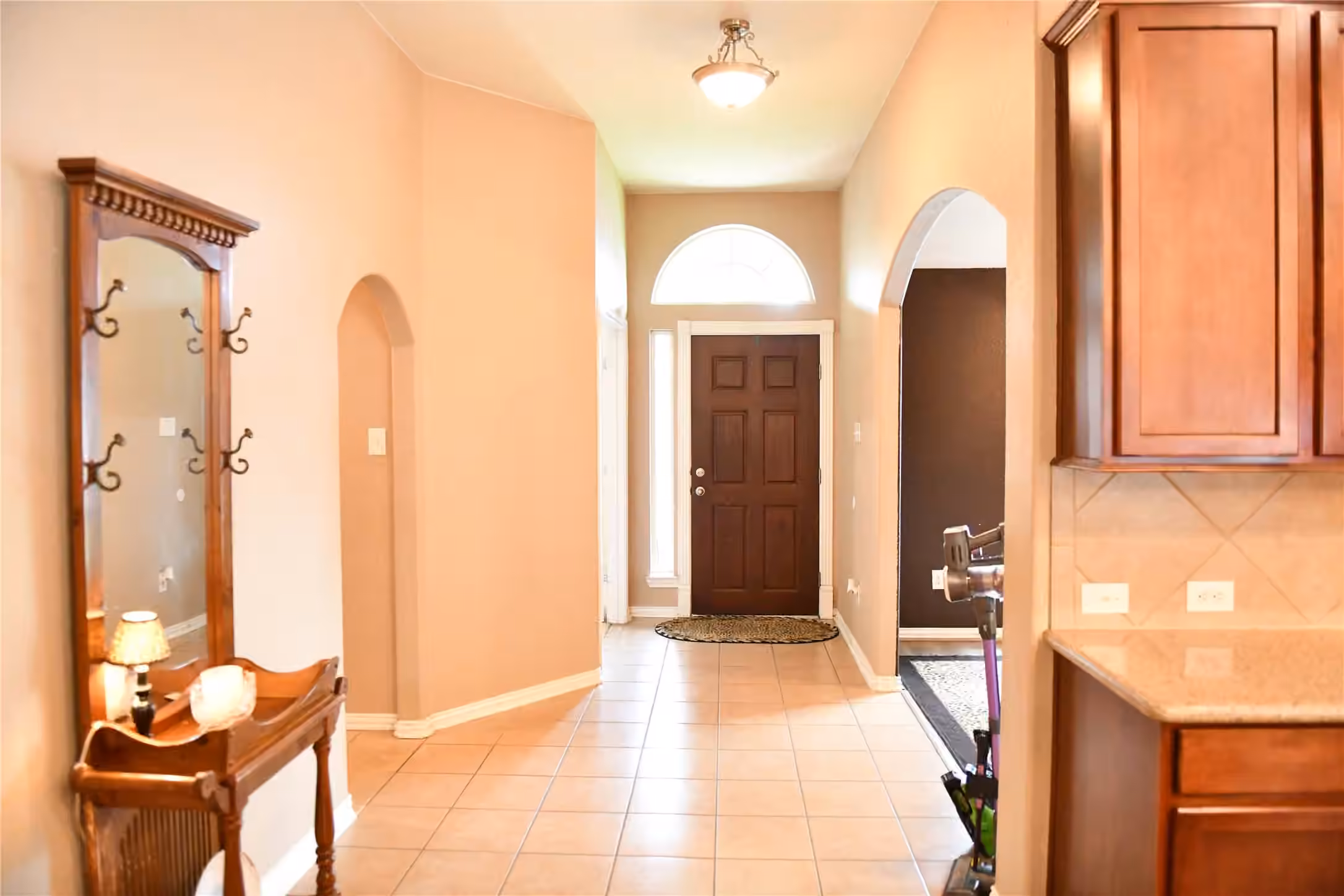 Photo 4 of 6410 Alicia Way Drive, Katy, TX