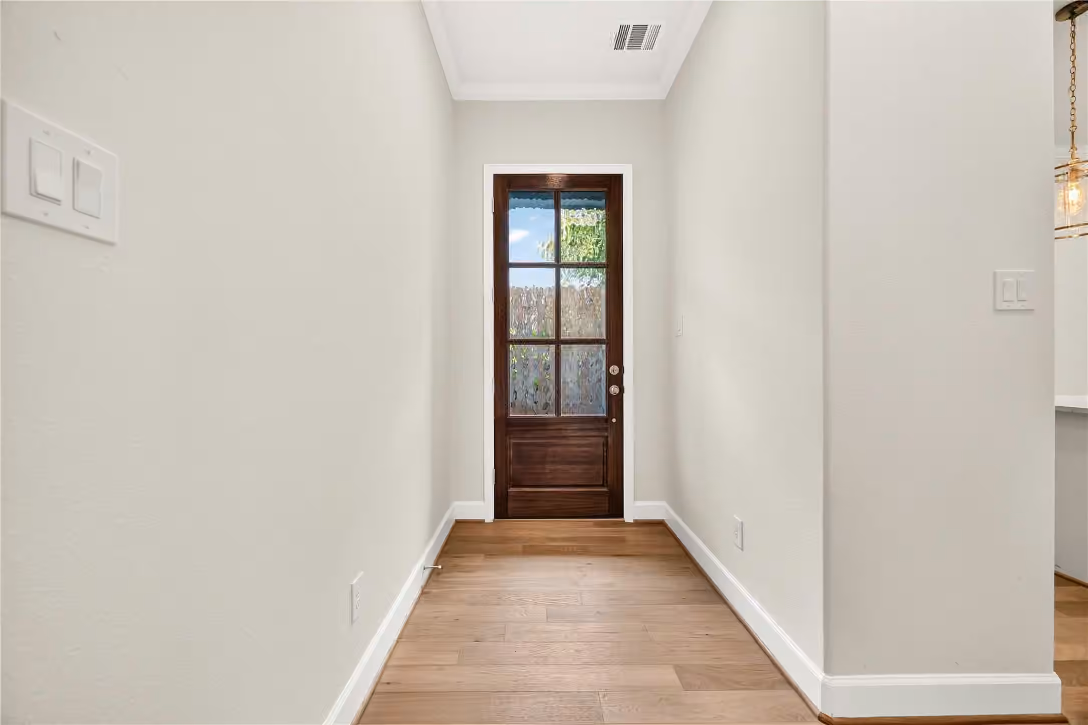 Photo 7 of 1530 W 34th Street, Houston, TX