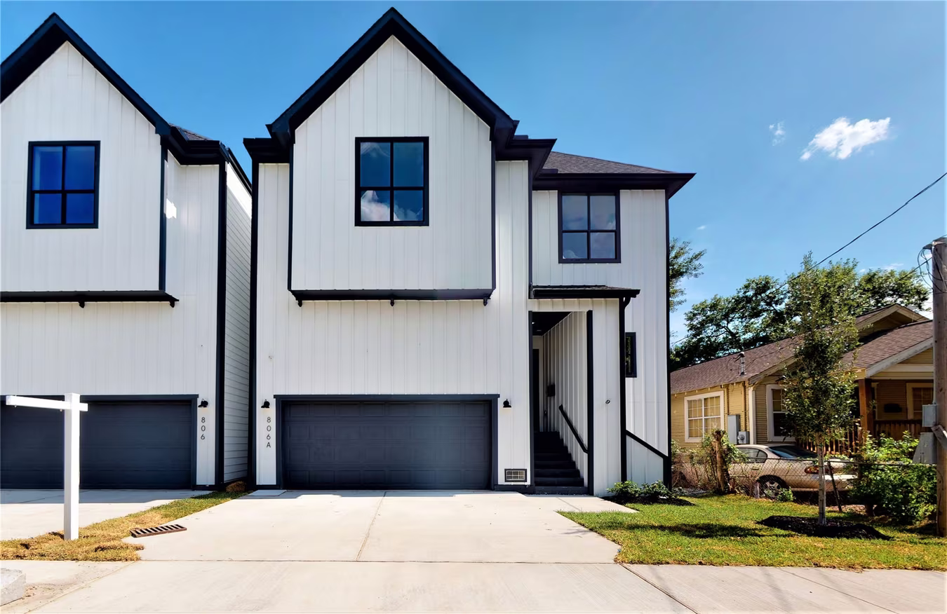 Photo of 806 E 39th Street A, Houston, TX