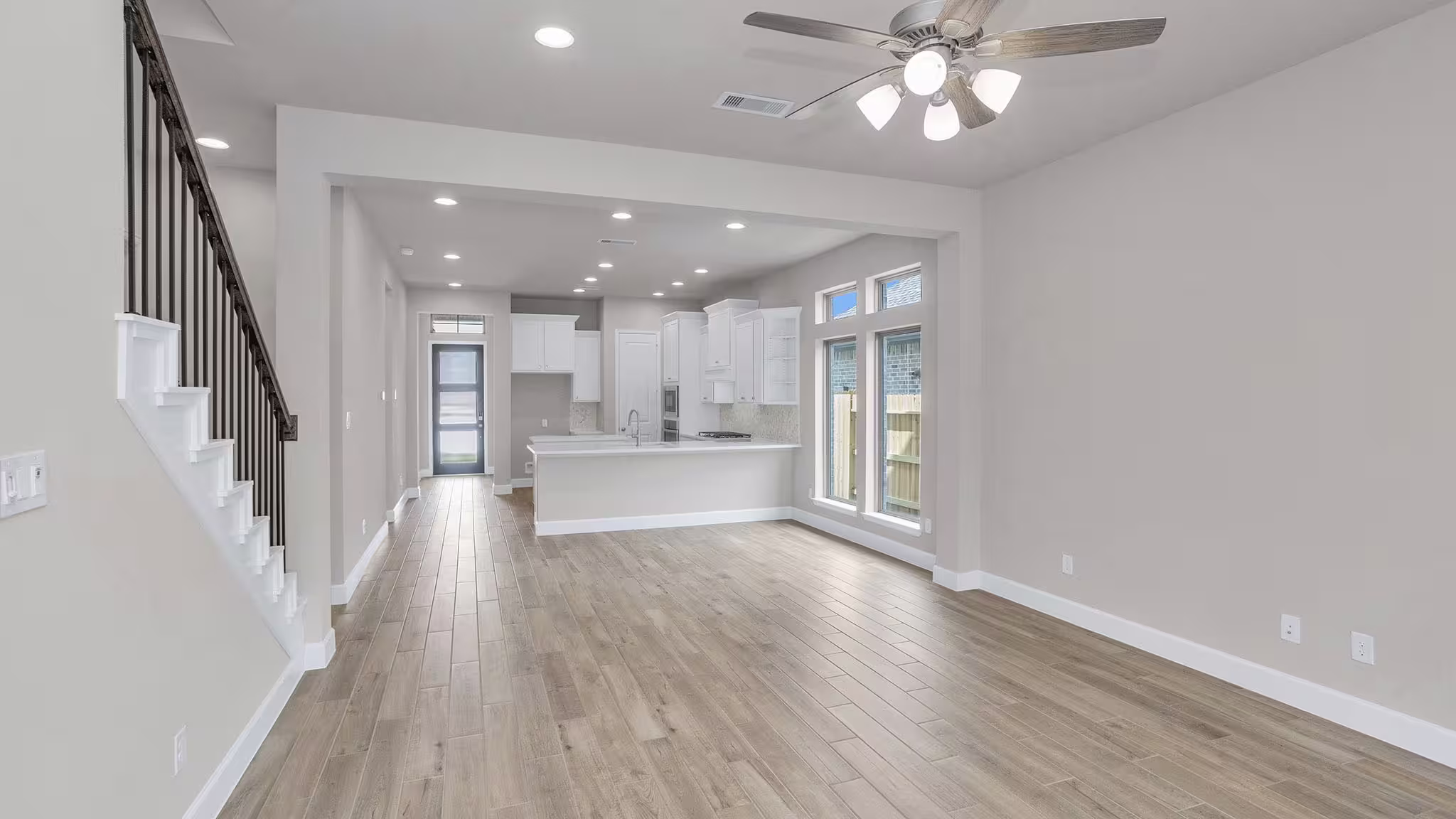 Photo 5 of 15158 London Gavroche Lane, Conroe, TX