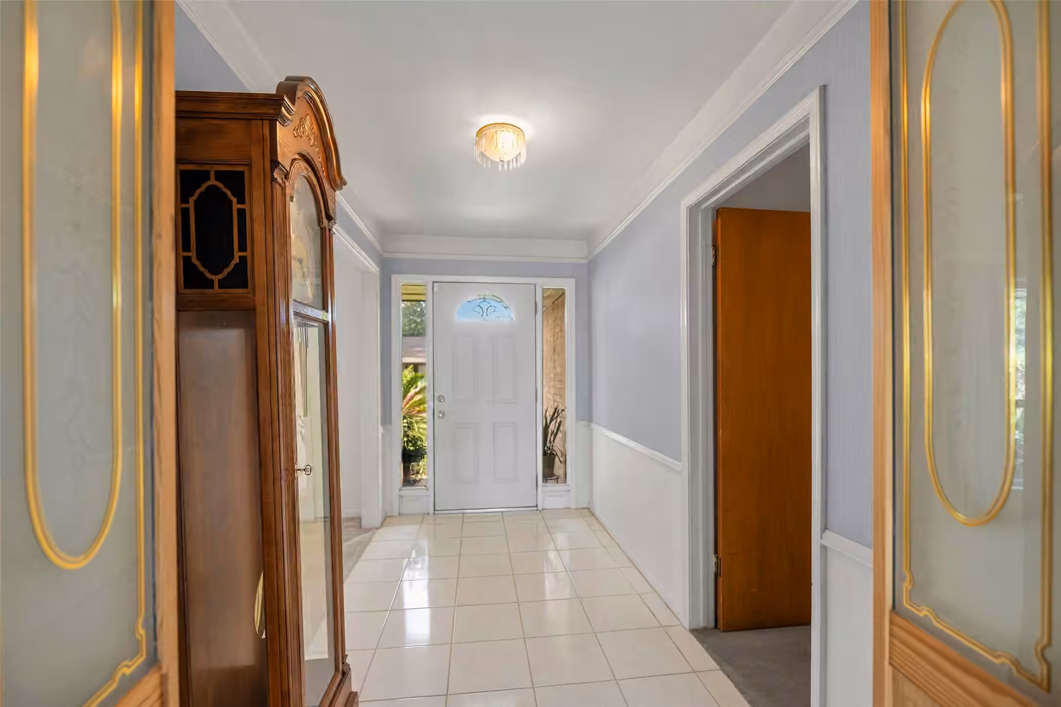 Photo 3 of 1102 Doral Lane, Houston, TX