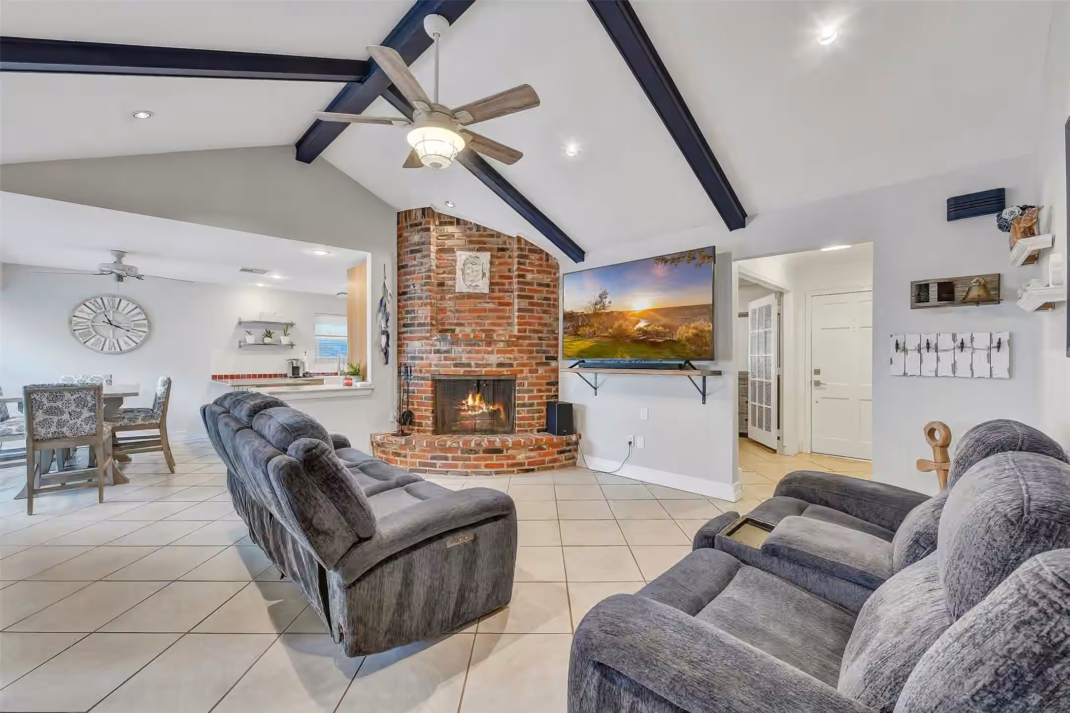 Photo of 2211 Bayou Drive, League City, TX