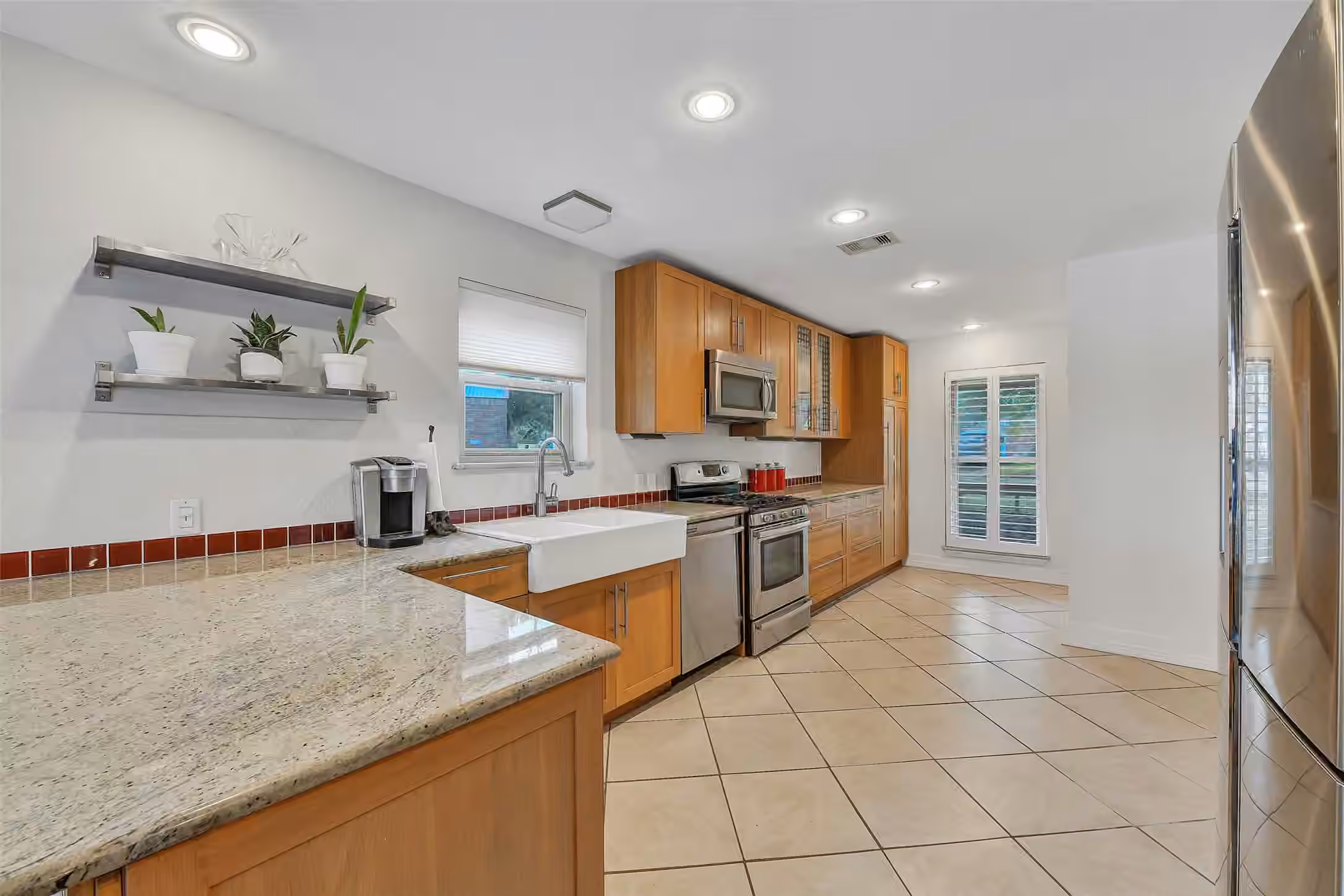 Photo 5 of 2211 Bayou Drive, League City, TX