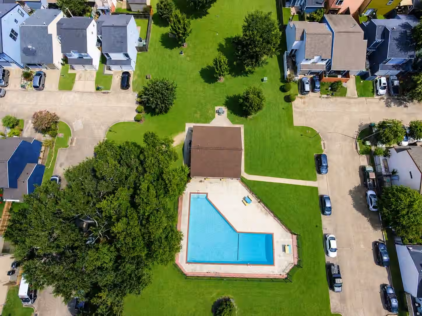 Photo 4 of 10254 Sunwood Drive, Houston, TX