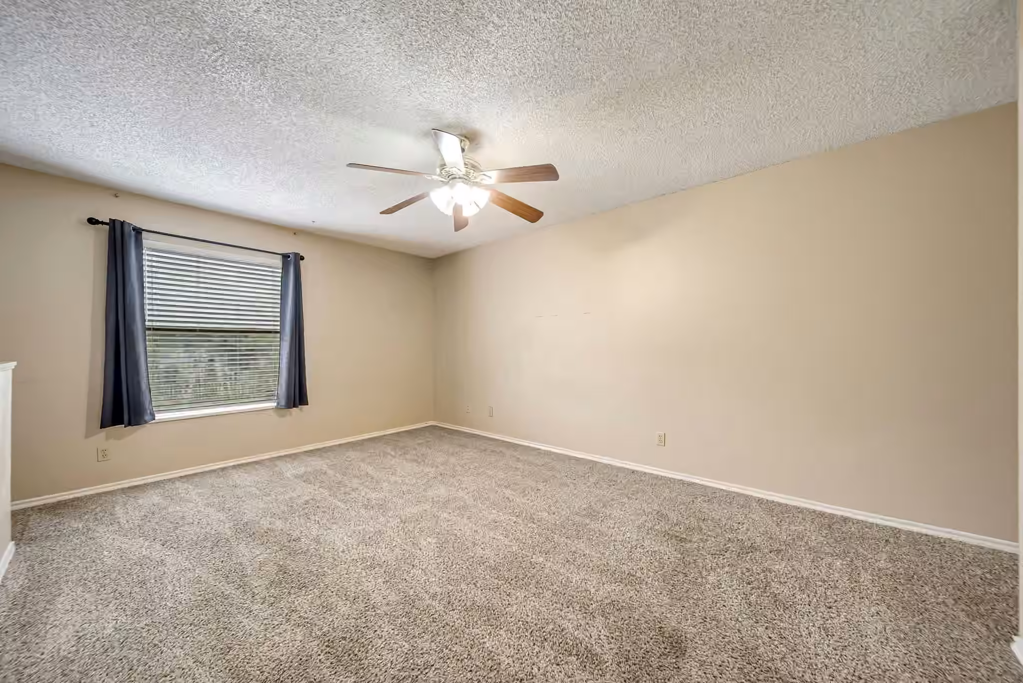 Photo 7 of 2501 Gulf Freeway 256D, Dickinson, TX