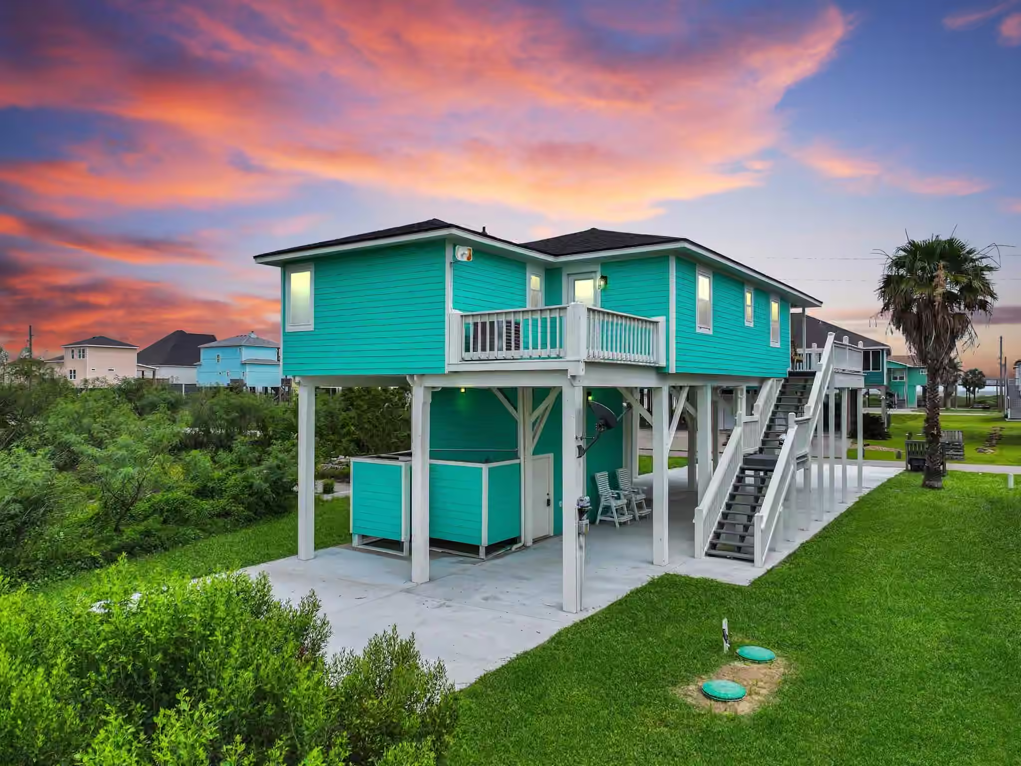Photo 4 of 159 Ocean View Drive, Crystal Beach, TX