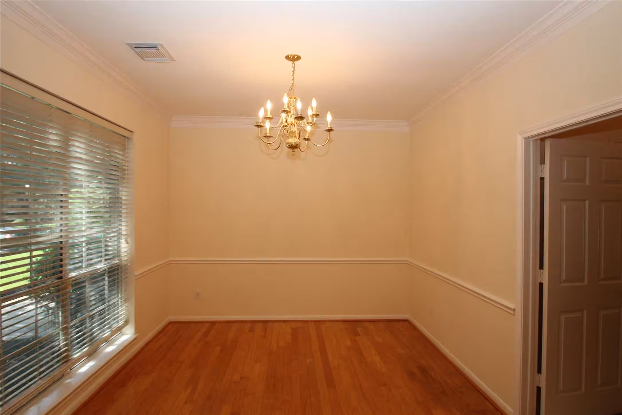 Photo 5 of 21806 Moortown Circle, Katy, TX