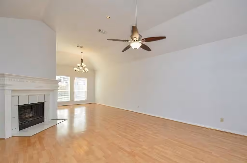 Photo 6 of 16839 Carbridge Drive, Houston, TX