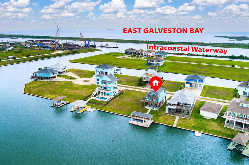 Photo 2 of 1900 Laguna Harbor Cove Boulevard, Port Bolivar, TX