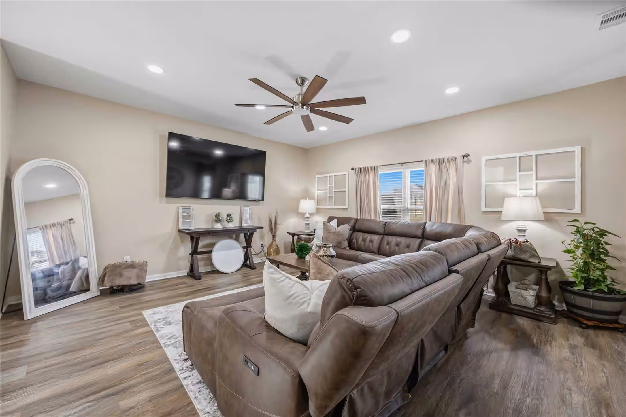 Photo 4 of 20823 Bastion Settle Drive, Hockley, TX