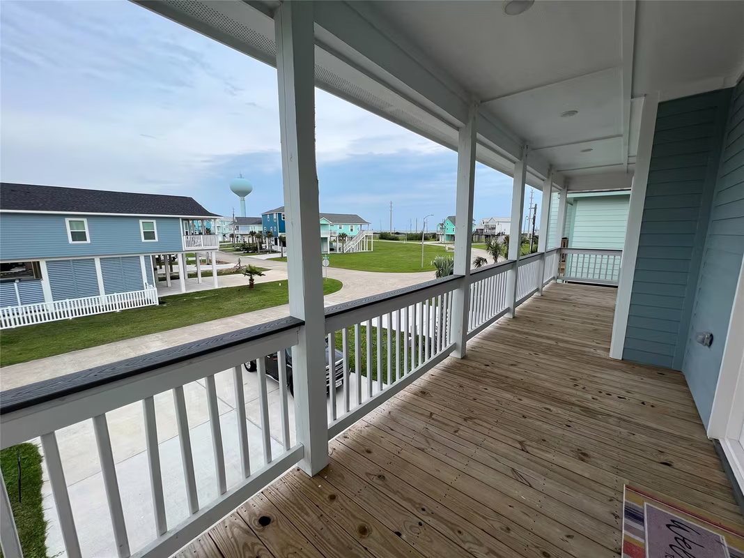 Photo 3 of 4002 Mendocino, Galveston, TX