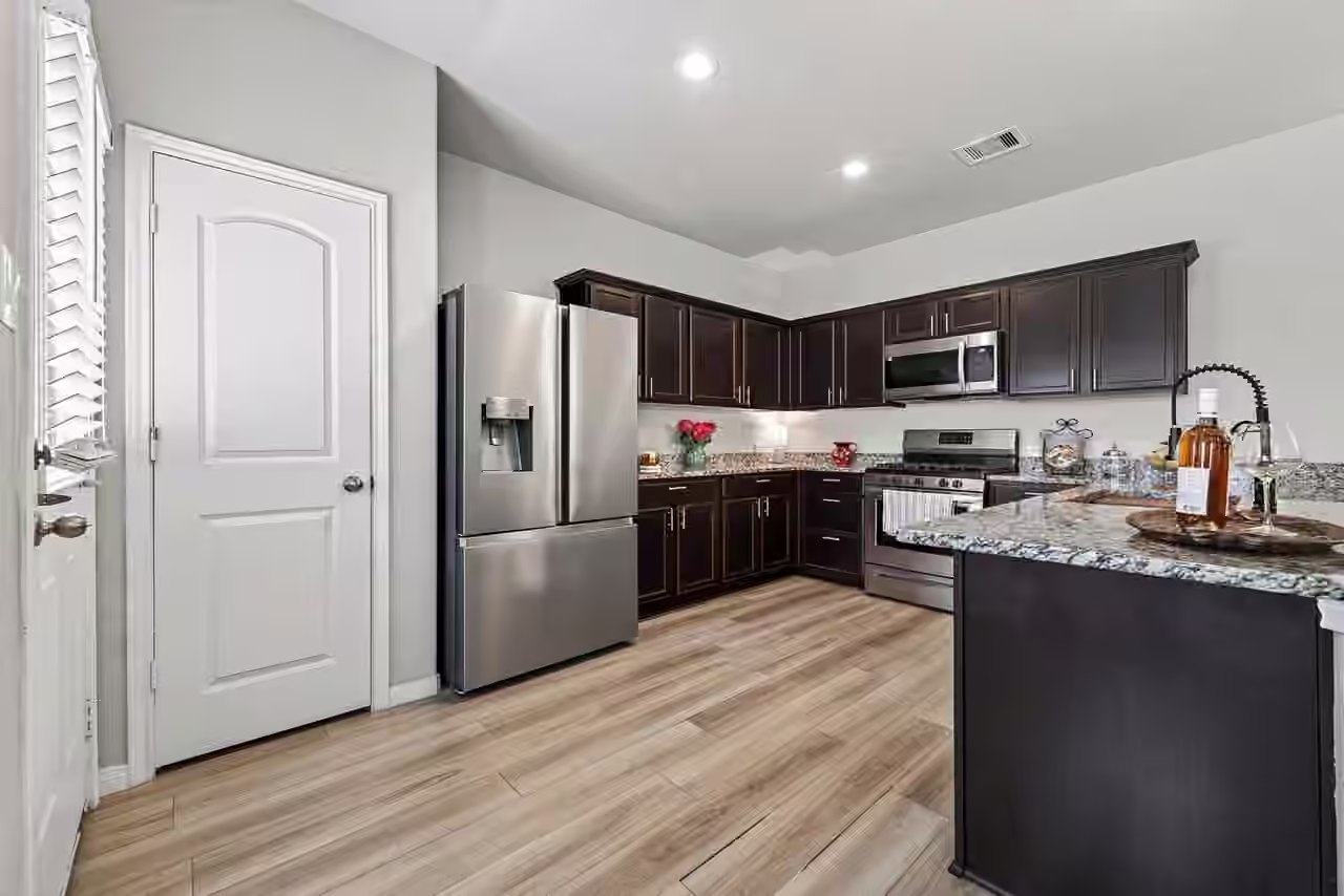 Photo 5 of 7806 London Tower Lane, Houston, TX