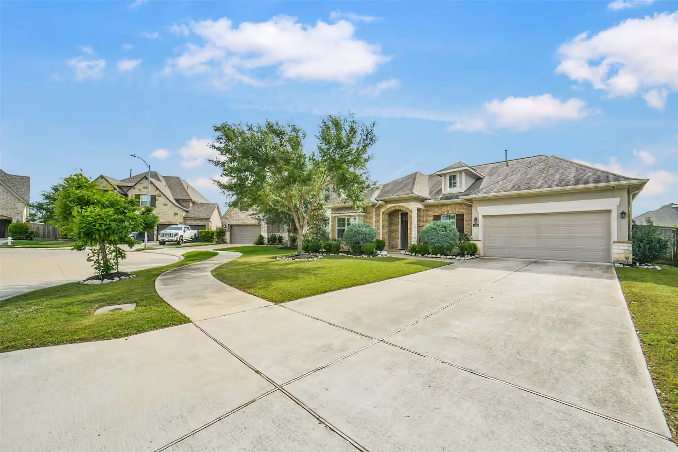 Photo 2 of 2214 Captain Davis Drive, Richmond, TX