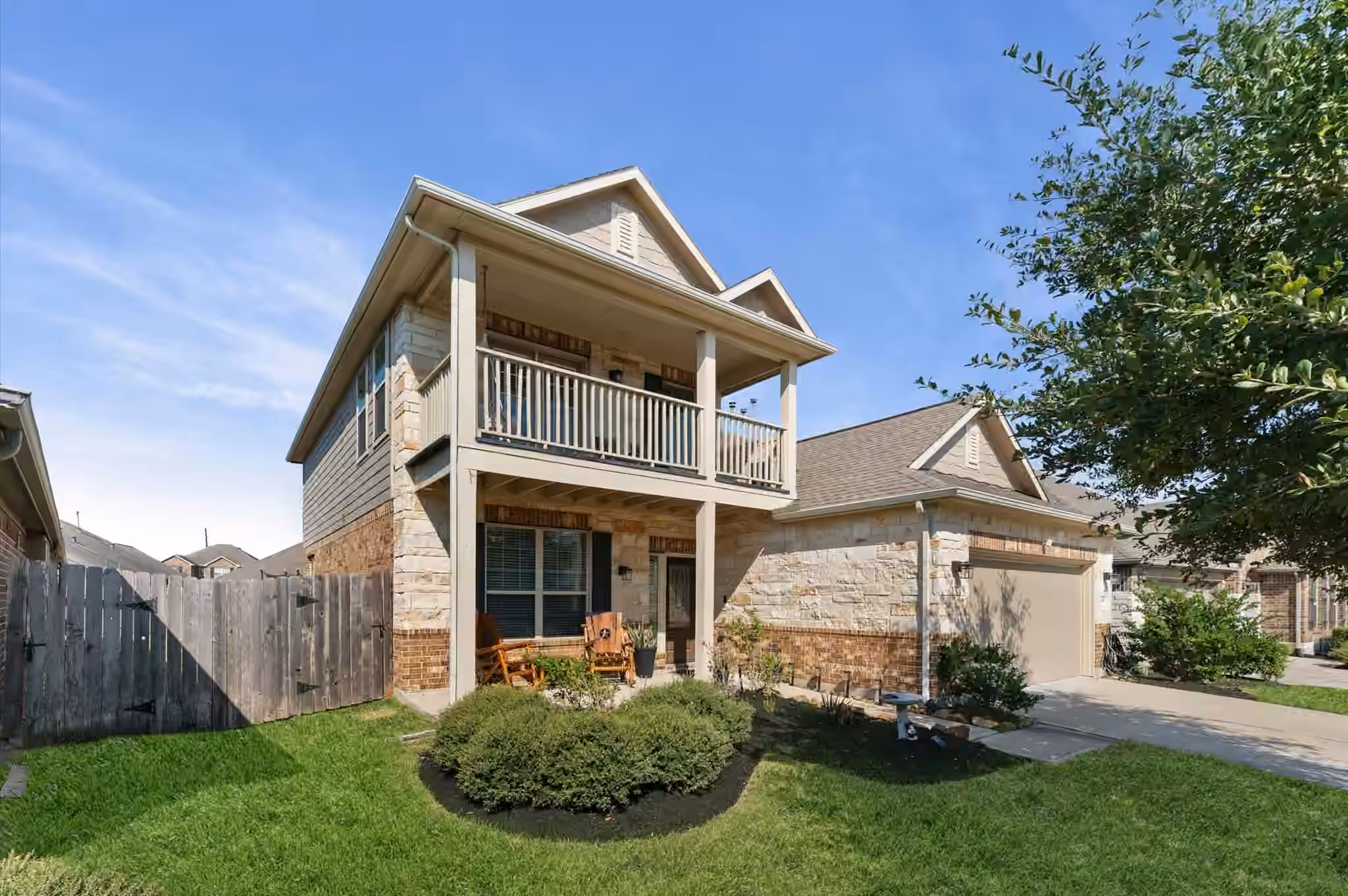 Photo 2 of 2406 Shoal Valley Lane, Richmond, TX