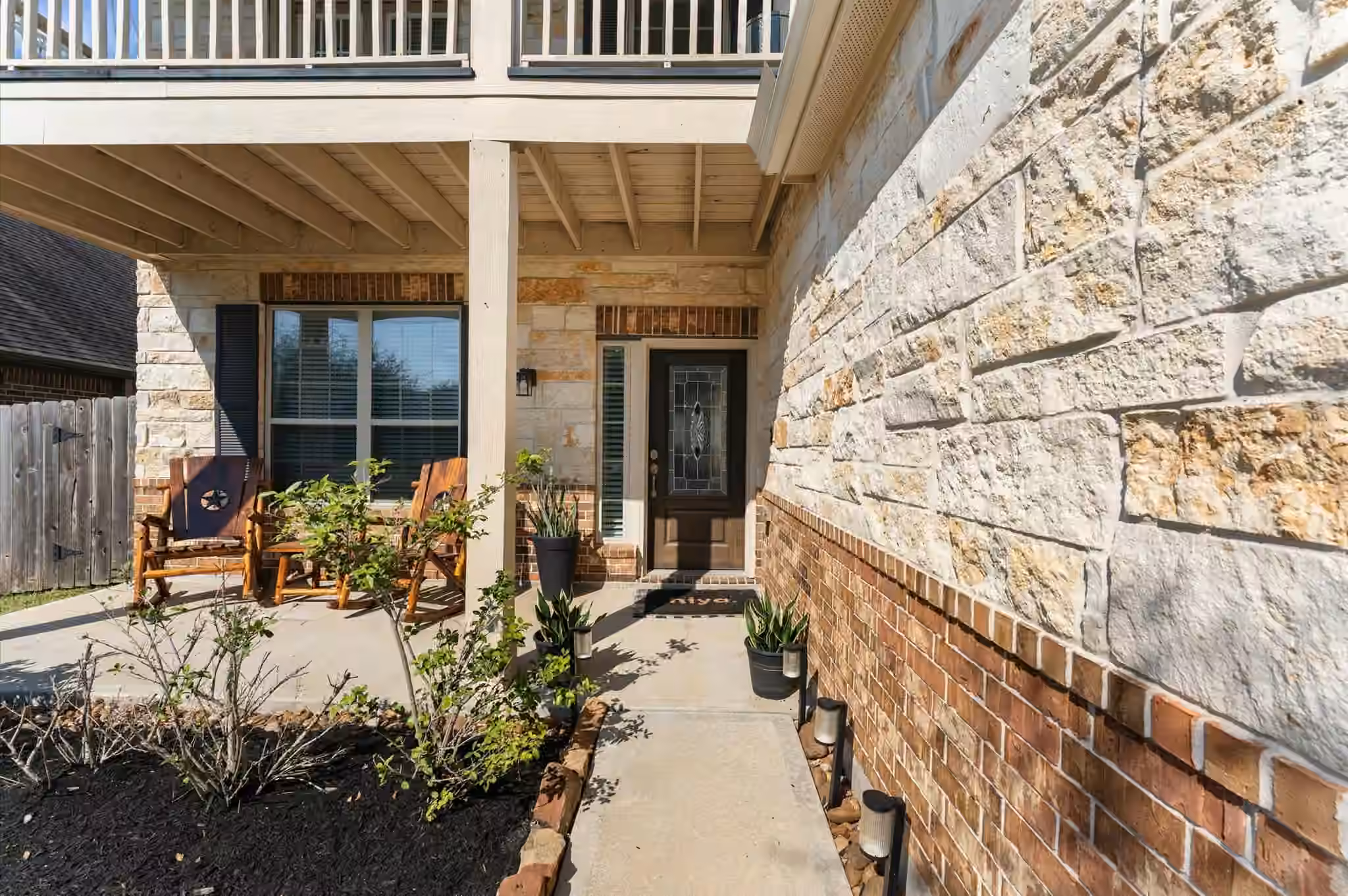 Photo 4 of 2406 Shoal Valley Lane, Richmond, TX