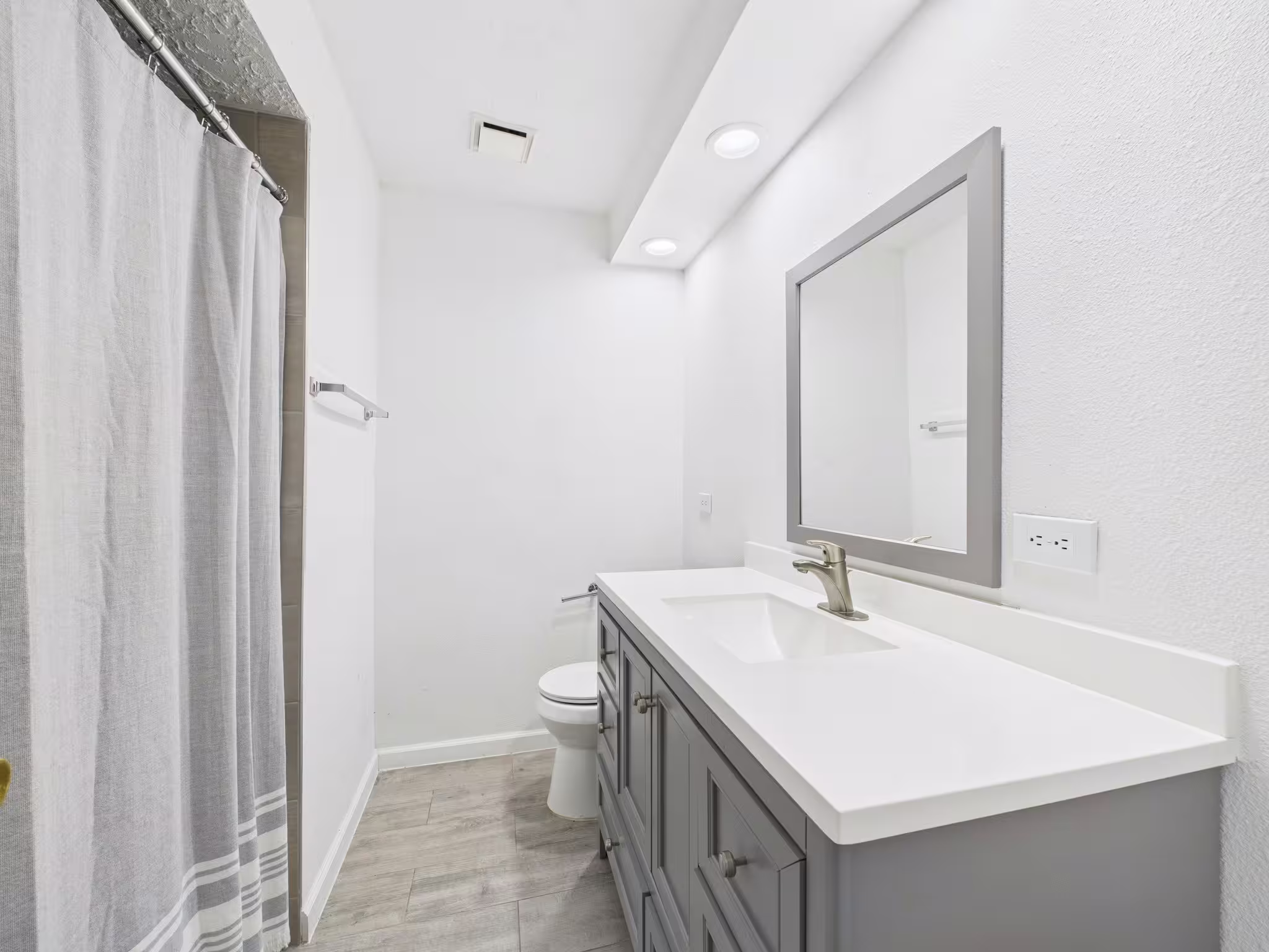 Photo of 16207 N Meadow Drive, Houston, TX