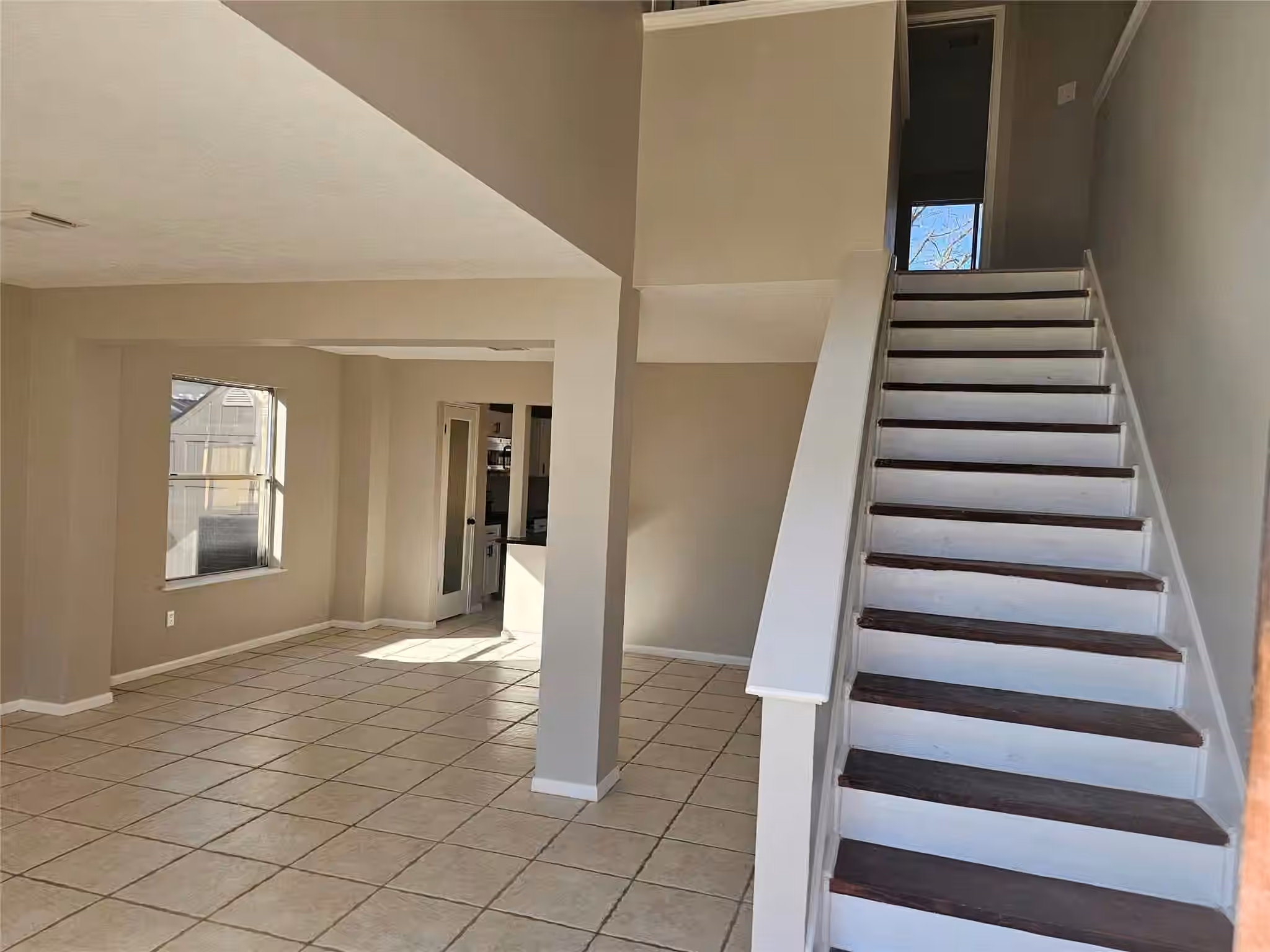 Photo 4 of 4406 Egret Drive, Seabrook, TX