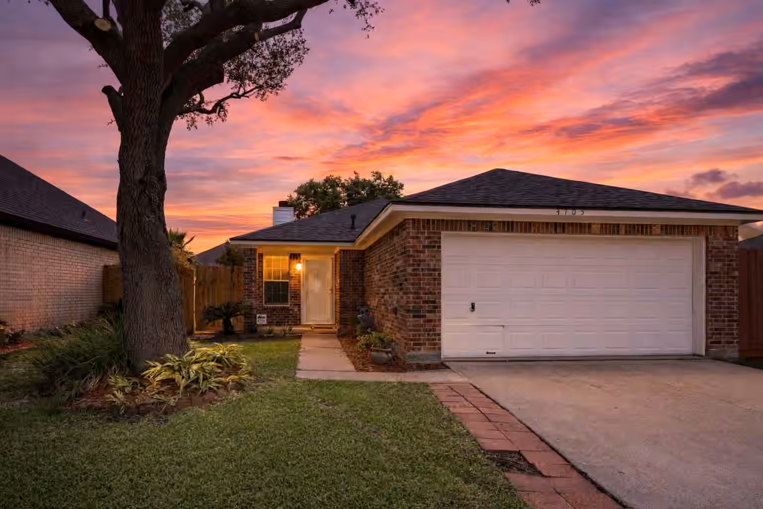Photo of 4705 Meadowood Drive, Baytown, TX