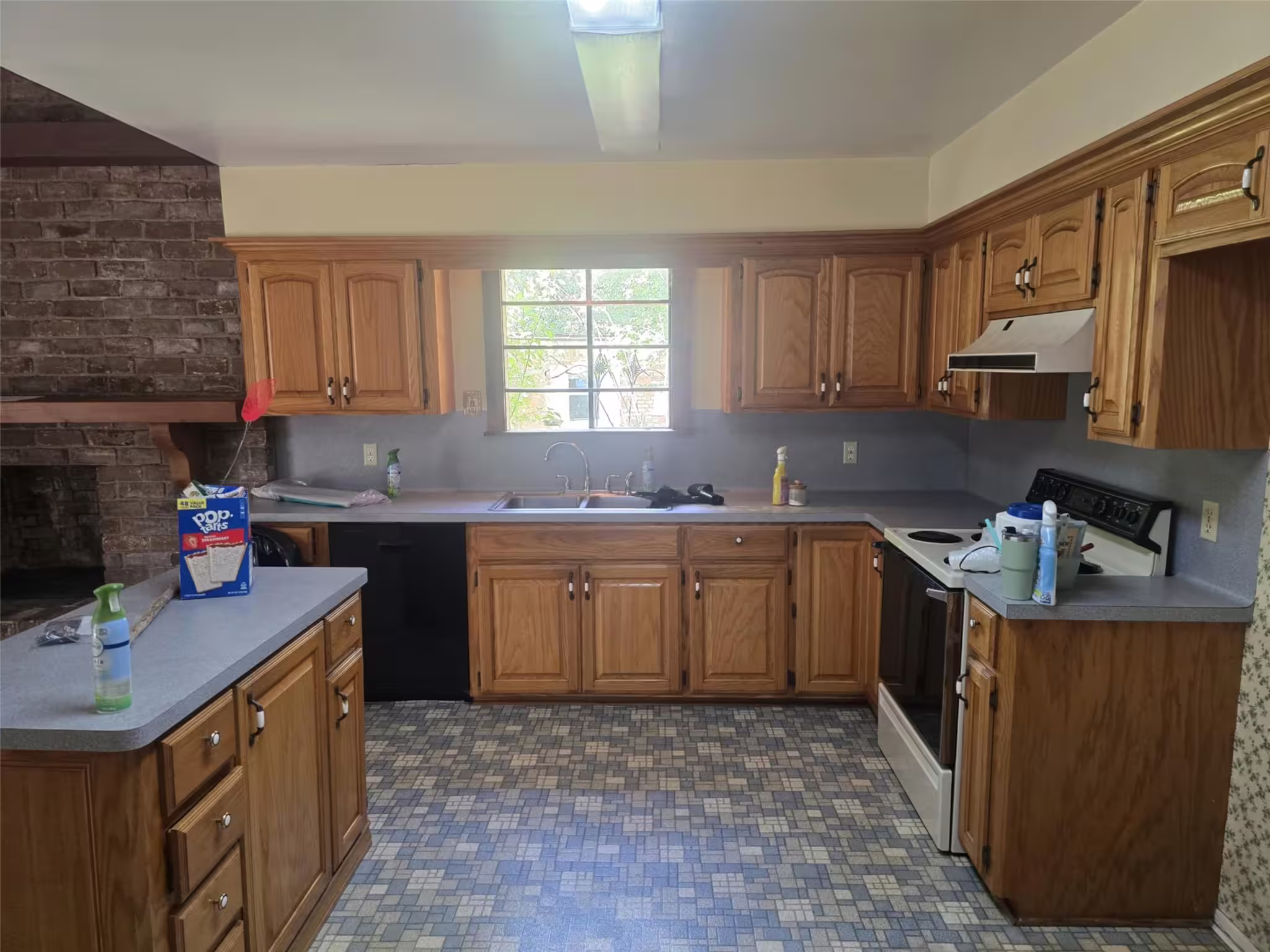 Photo 7 of 26401 Darkwood Court, Huntsville, TX