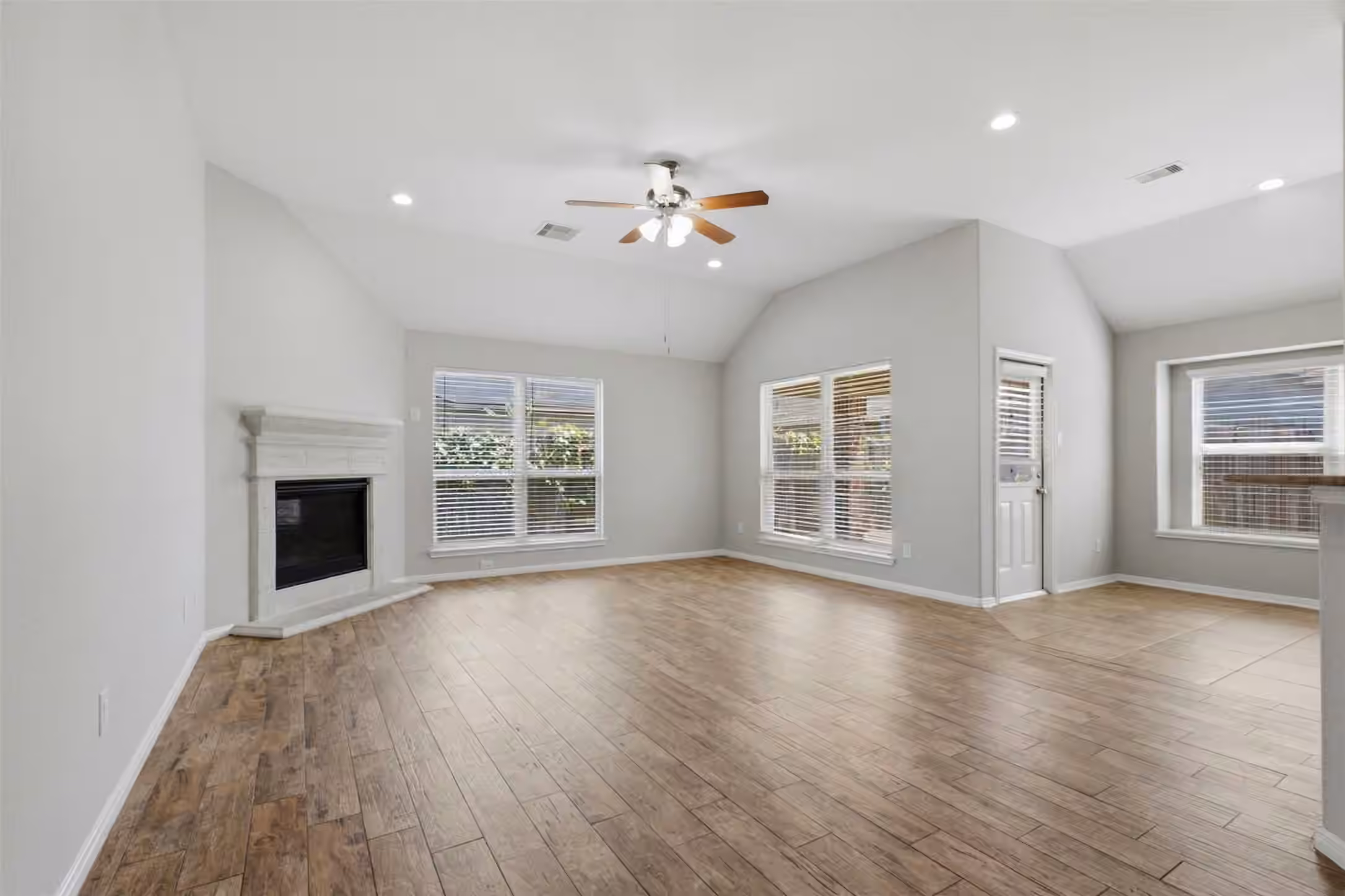 Photo 6 of 20818 Falcon Hill Street, Humble, TX