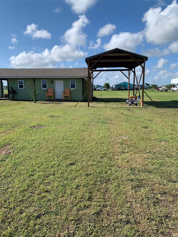 Photo 5 of 142 Tarpon Drive, Palacios, TX